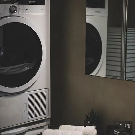 Luxury Katrinas With Outdoor Jacuzzi *