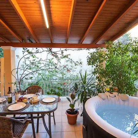 Apartment Luxury Katrinas With Outdoor Jacuzzi Corfu (city)