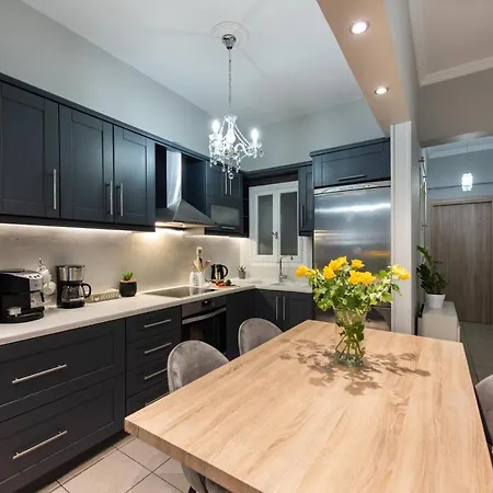 Apartment Luxury Katrinas With Outdoor Jacuzzi *